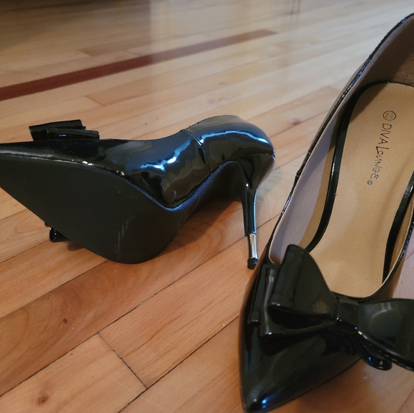 Black High Heels - Picture 3 of 3